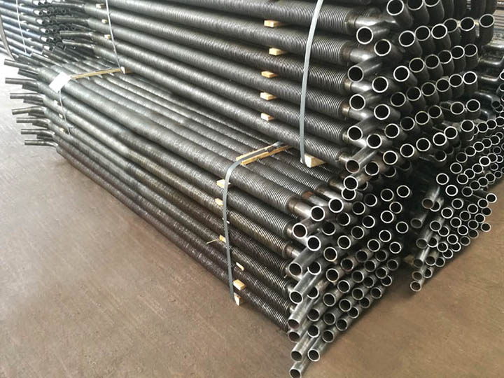 Spiral wound finned tubes